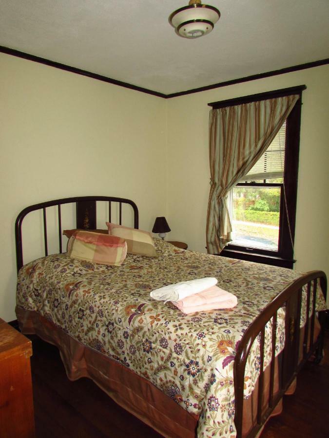 Whirlpool Cottage Niagara Falls Exterior photo